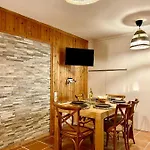 Апартаменты Warehouse *